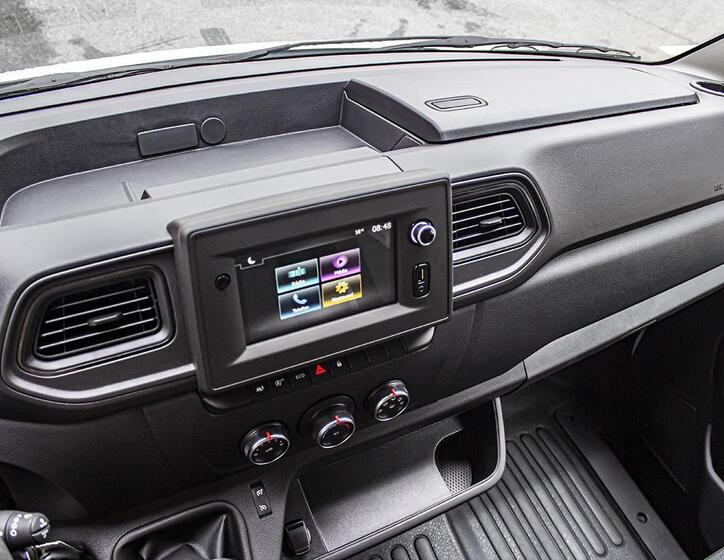 Nissan NV400 36