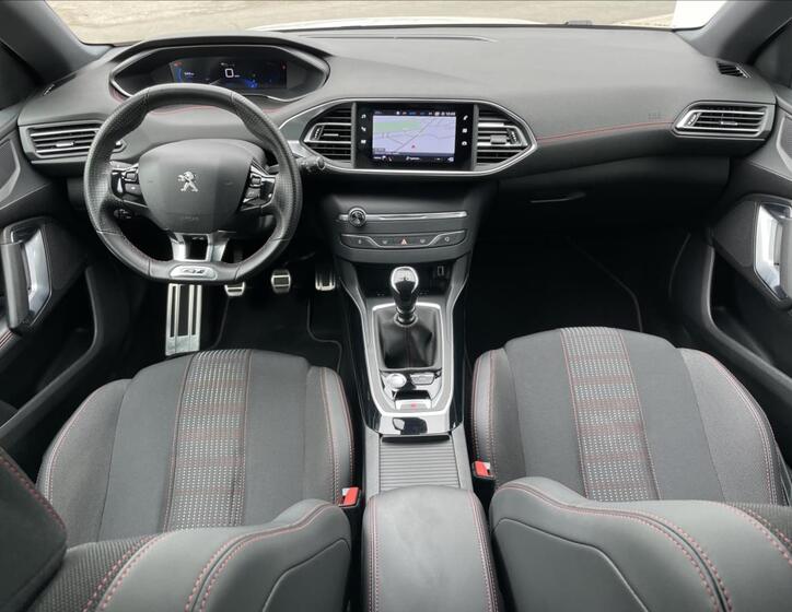 Peugeot 308 6