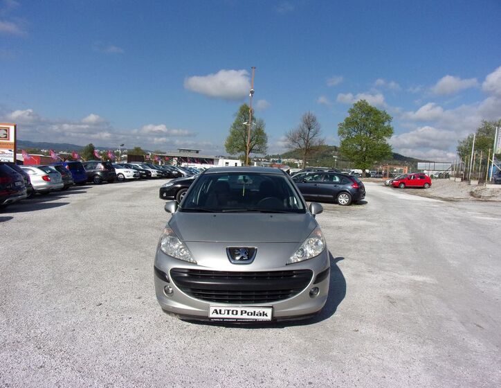 Peugeot 207 1