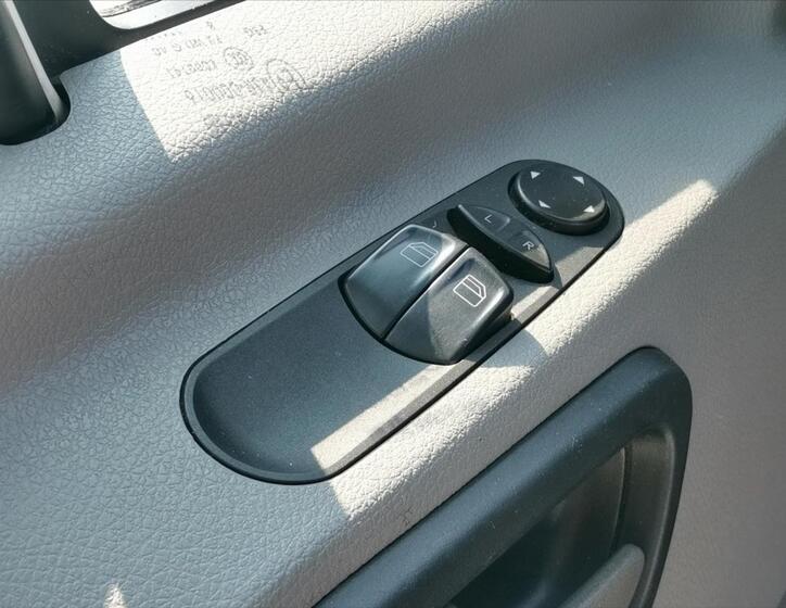 Volkswagen Crafter 12