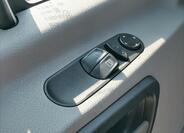 Volkswagen Crafter 12