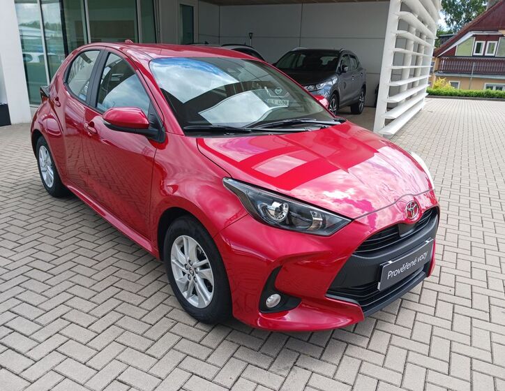 Toyota Yaris 7