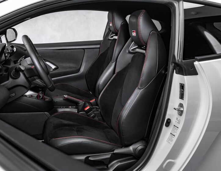 Toyota Yaris 17