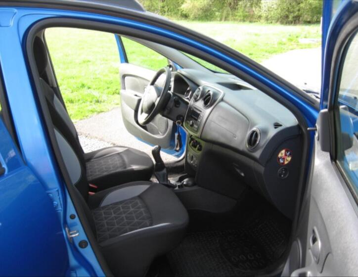 Dacia Sandero 12