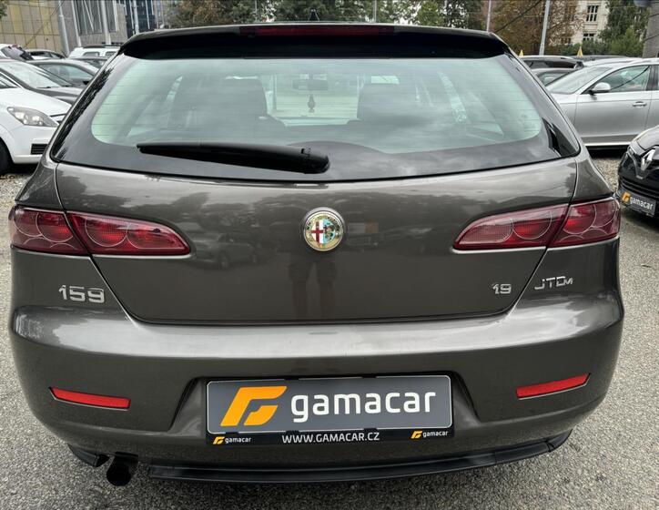 Alfa Romeo 159 8