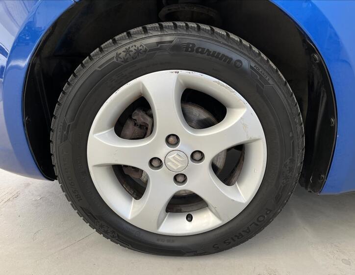 Suzuki Swift 27