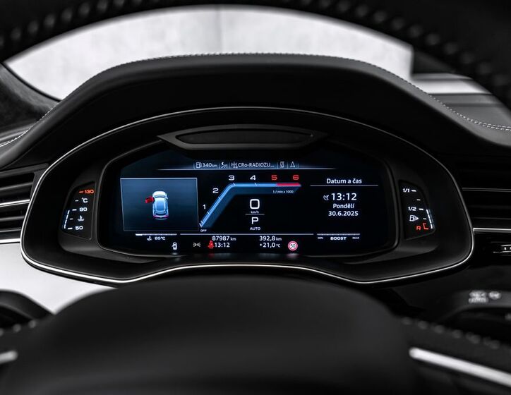 Audi SQ8 31