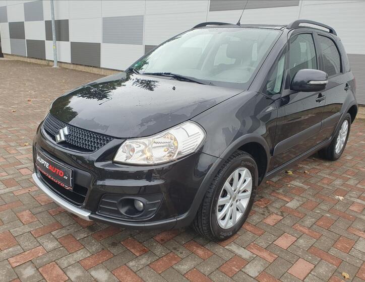 Suzuki SX4 1