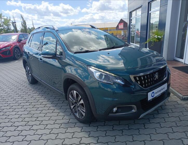 Peugeot 2008 8