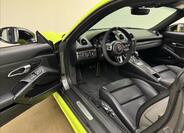 Porsche Cayman 8