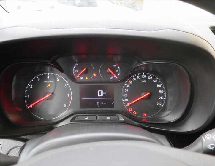 Opel Combo 10