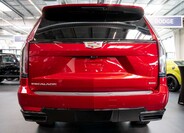 Cadillac Escalade 3