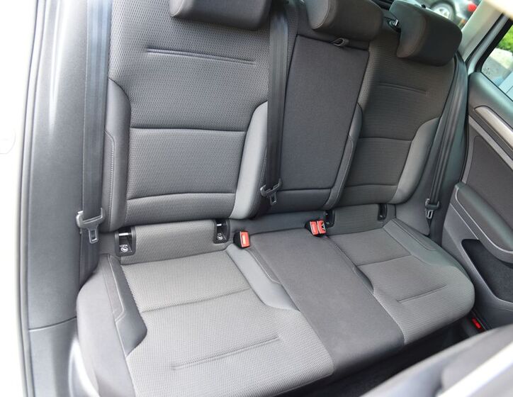 Volkswagen Golf 23