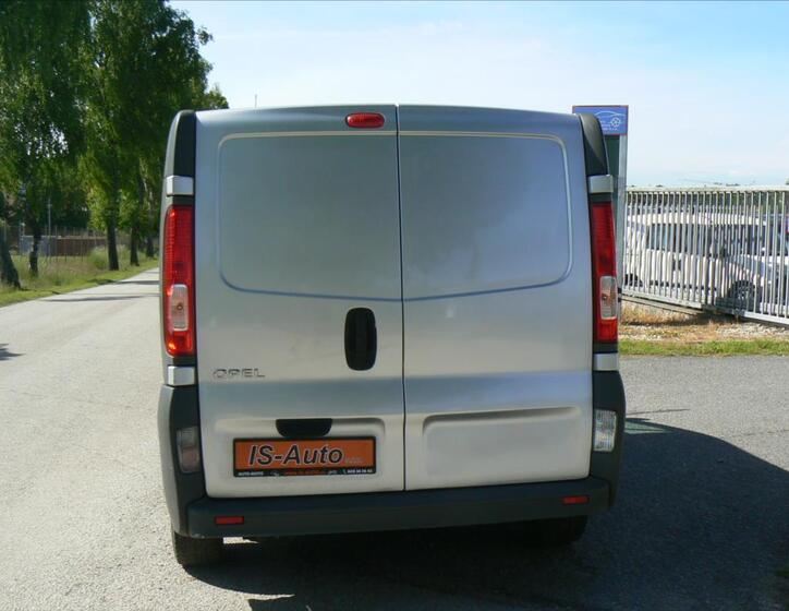 Opel Vivaro 6