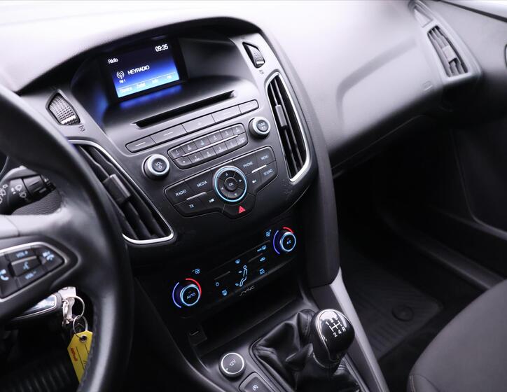 Ford Focus 23