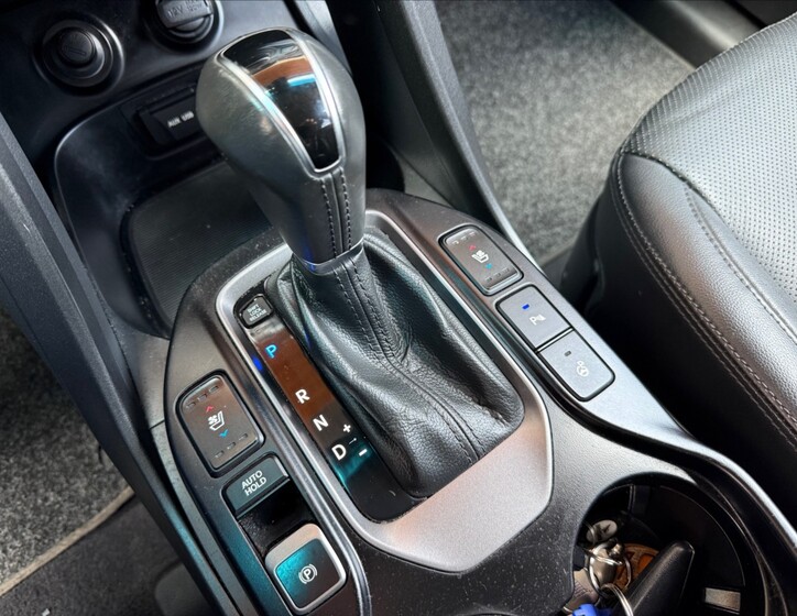 Hyundai Santa Fe 18