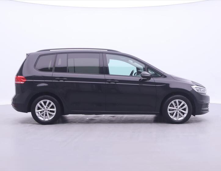 Volkswagen Touran 8