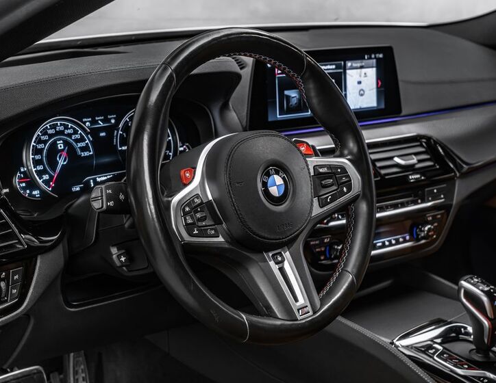 BMW M5 18