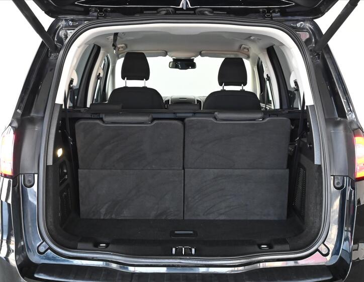 Ford Galaxy 6