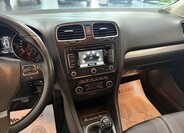 Volkswagen Golf 10