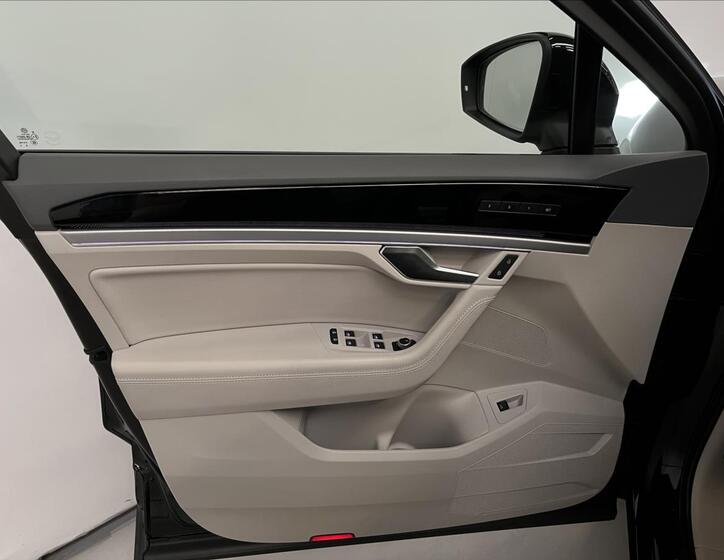 Volkswagen Touareg 26