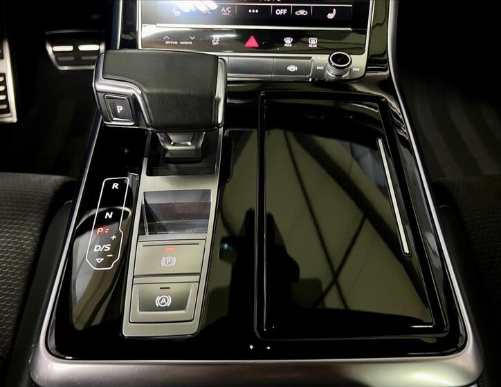 Audi Q7 22