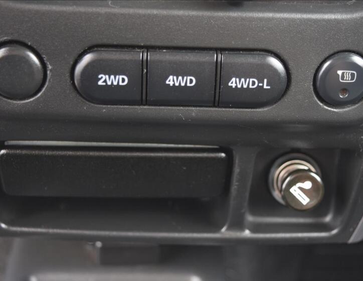 Suzuki Jimny 38