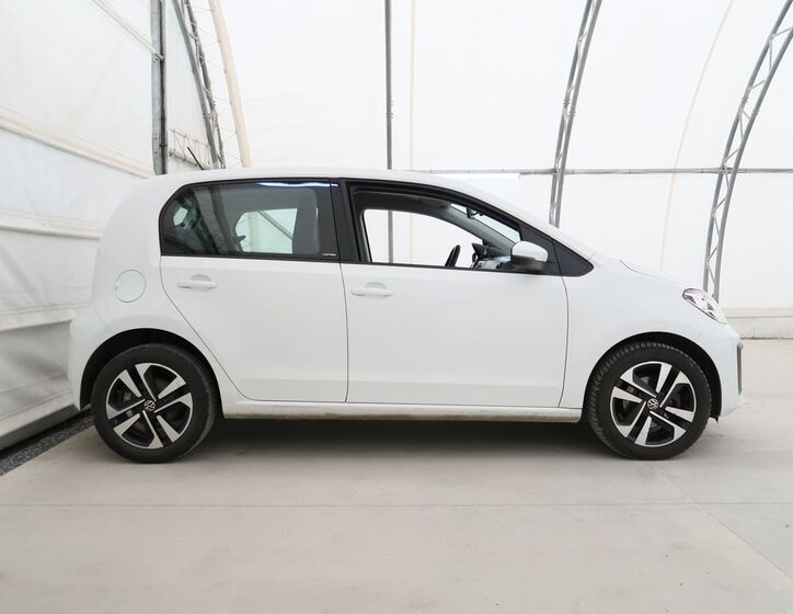 Volkswagen up! 5