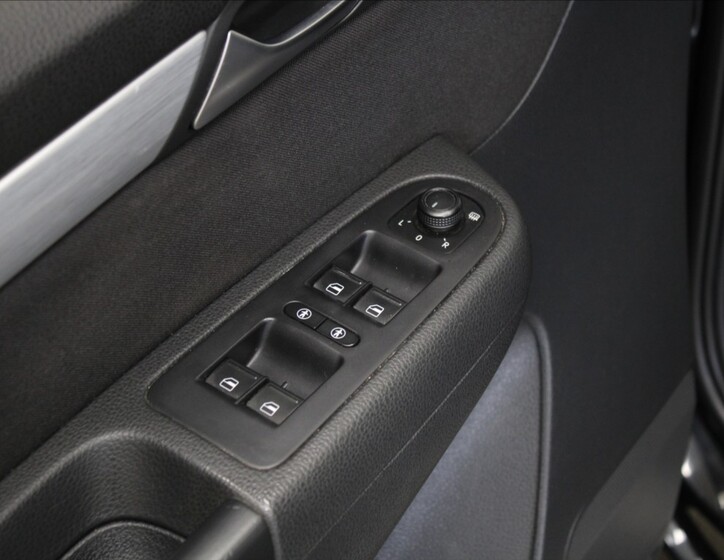 Volkswagen Sharan 16