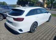 KIA Ceed 4