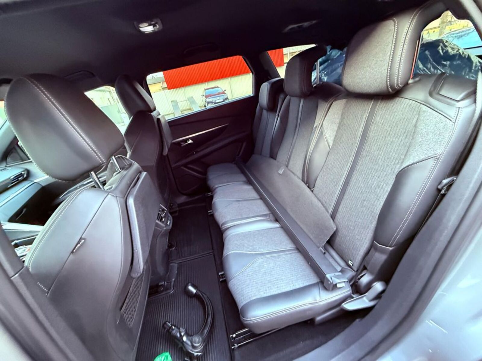 Peugeot 5008 13