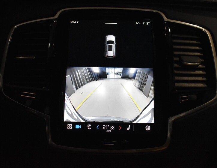 Volvo XC90 23