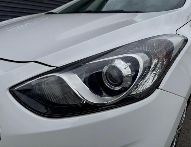 Hyundai i30 20