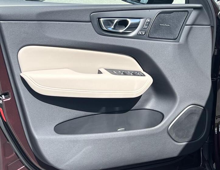 Volvo XC60 7