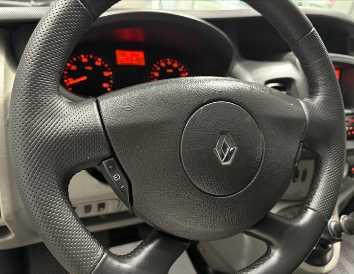 Renault Trafic 9