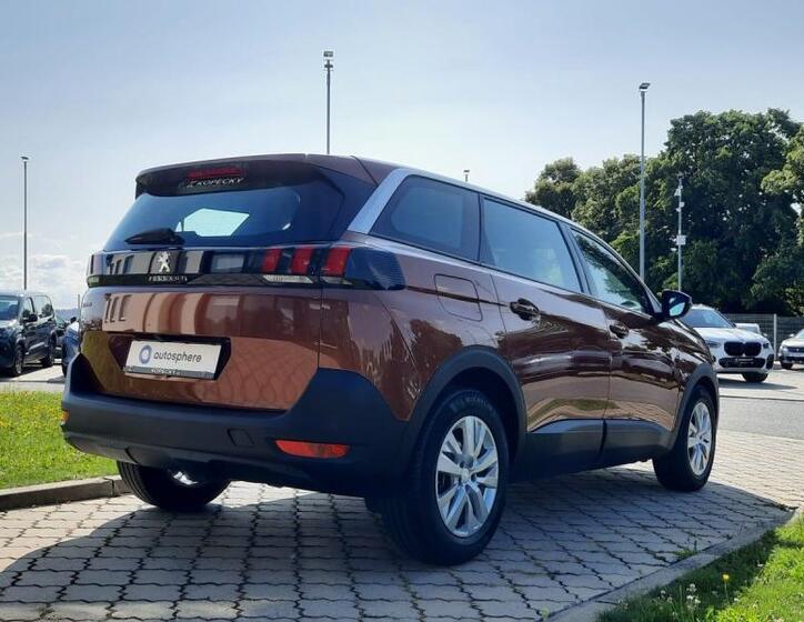 Peugeot 5008 3