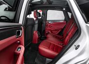 Porsche Macan 16
