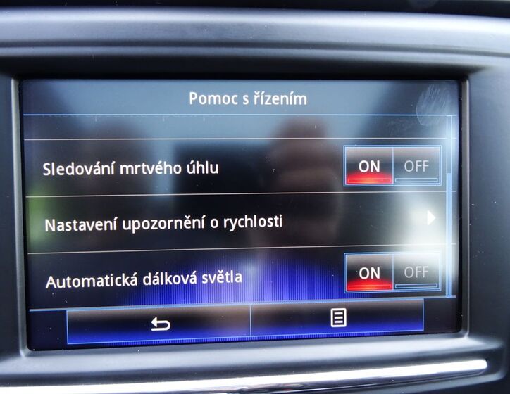 Renault Kadjar 12