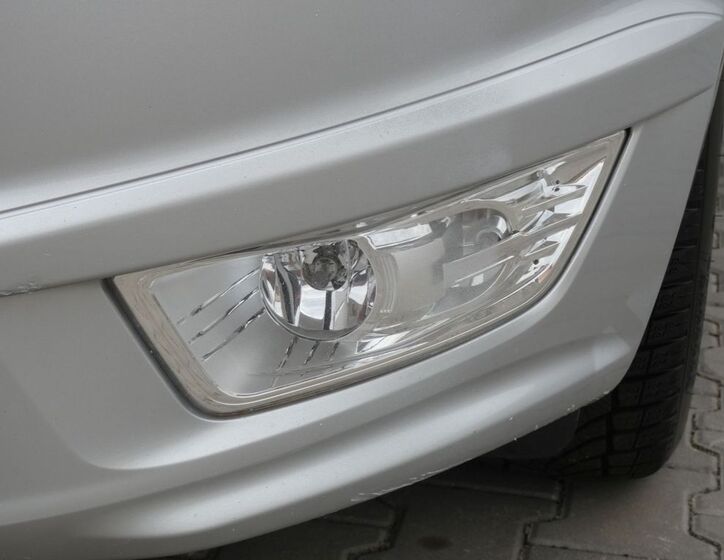 Ford Galaxy 18