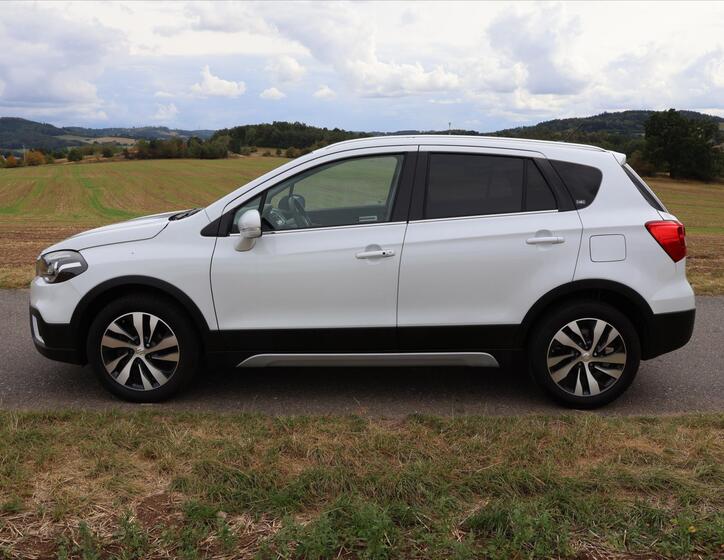 Suzuki SX4 S-Cross 4