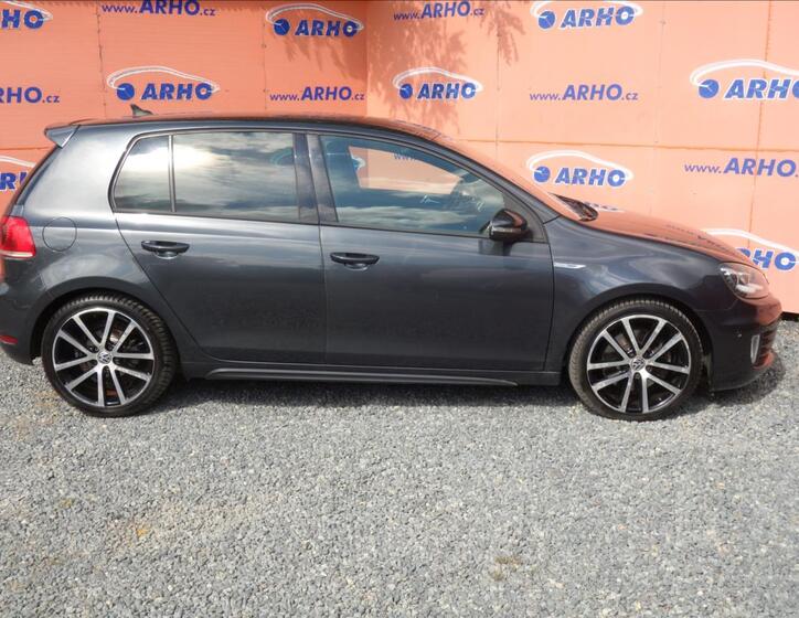Volkswagen Golf 8