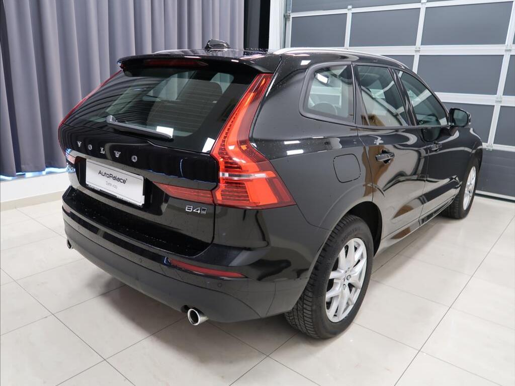 Volvo XC60 4