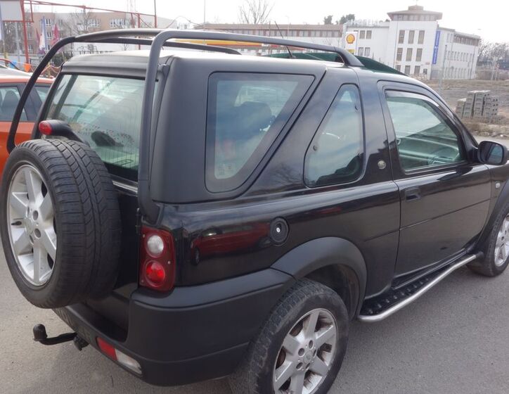 Land Rover Freelander 6