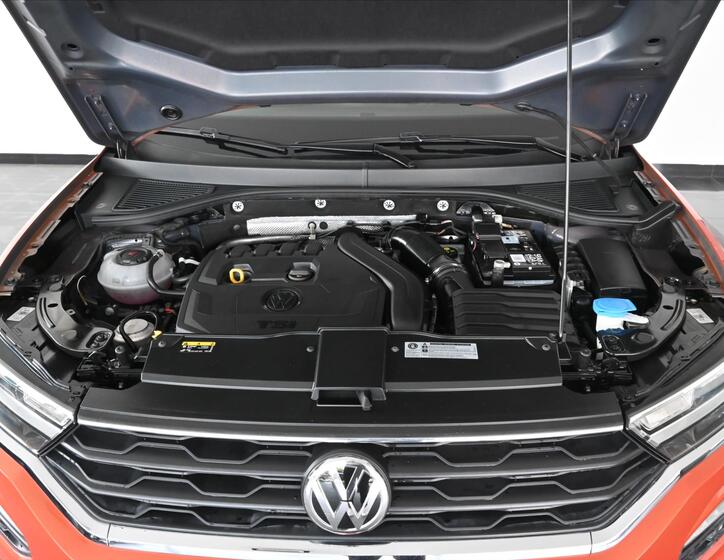 Volkswagen T-Roc 5