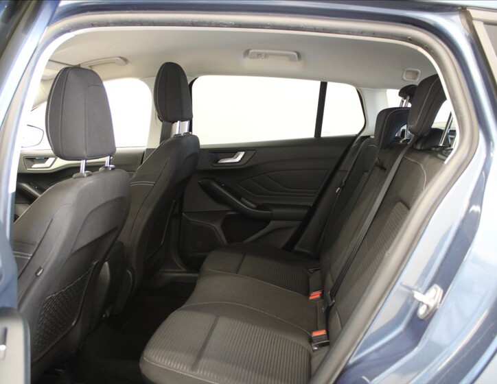 Ford Focus 8