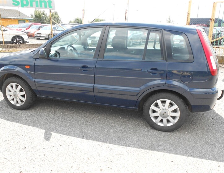 Ford Fusion 9
