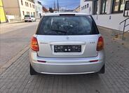 Suzuki SX4 9
