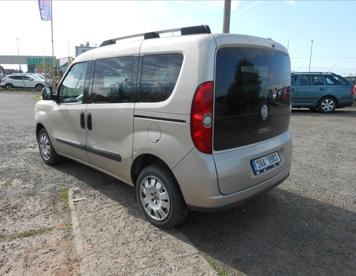 Fiat Dobló 9