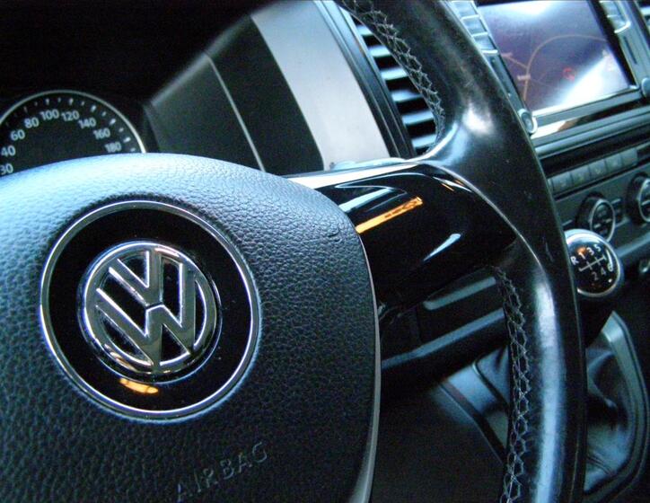 Volkswagen Caravelle 19