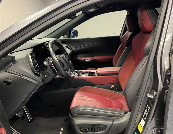 Lexus RX 500h 6
